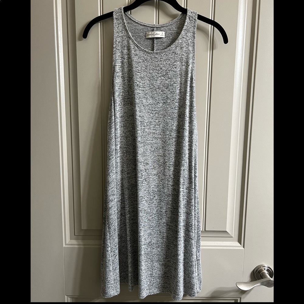 Abercrombie & Fitch heathered gray dress